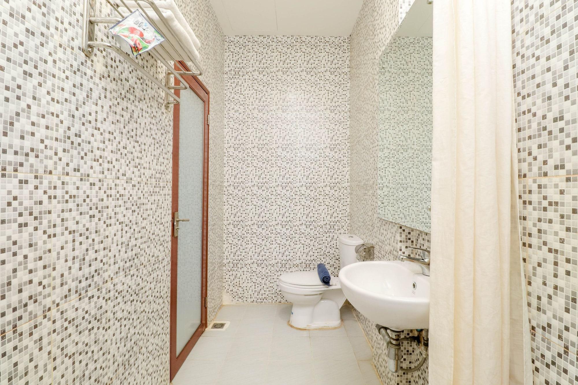Blitz Hotel Batam Exterior photo